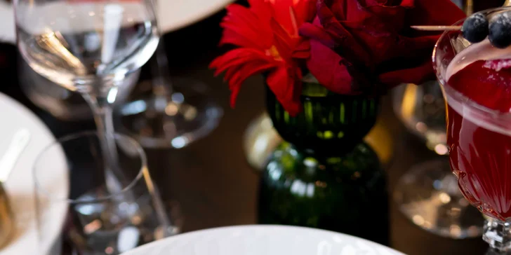 Otevřené vouchery v hodnotě 500-2000 Kč do moderní asijské fusion restaurace