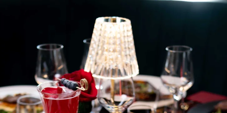 Otevřené vouchery v hodnotě 500-2000 Kč do moderní asijské fusion restaurace