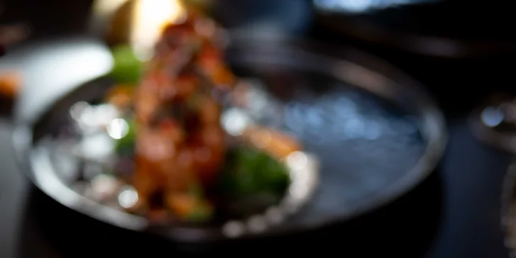 Otevřené vouchery v hodnotě 500-2000 Kč do moderní asijské fusion restaurace