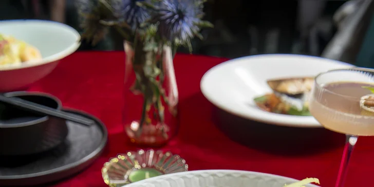 Otevřené vouchery v hodnotě 500-2000 Kč do moderní asijské fusion restaurace