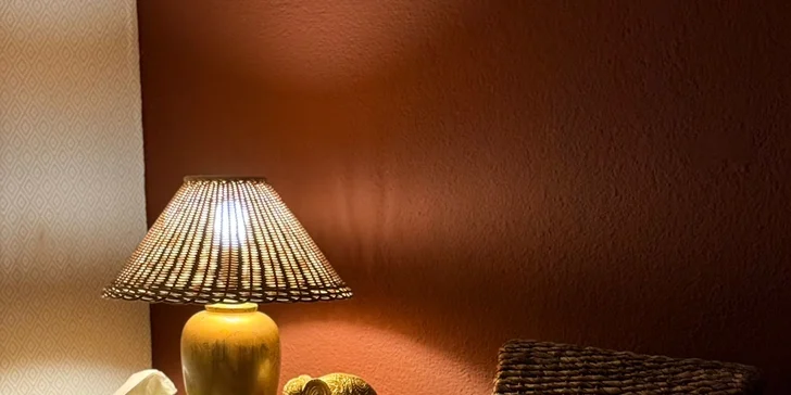 Romantika při thajské olejové masáži: 60minutová péče pro 2 osoby