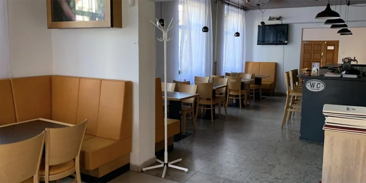 Brdský burger z regionálního hovězího masa, hranolky a pivo pro 1 i 2 osoby