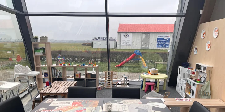 Vouchery až na 500 Kč na vše v kavárně Hangár café v Mladé Boleslavi