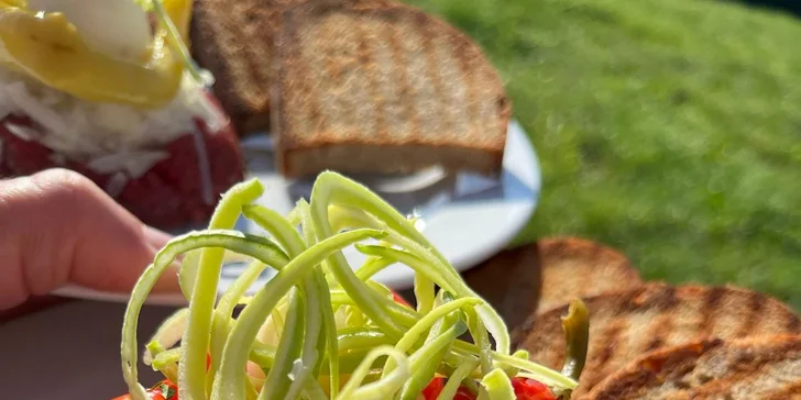 Vouchery až na 500 Kč na vše v kavárně Hangár café v Mladé Boleslavi