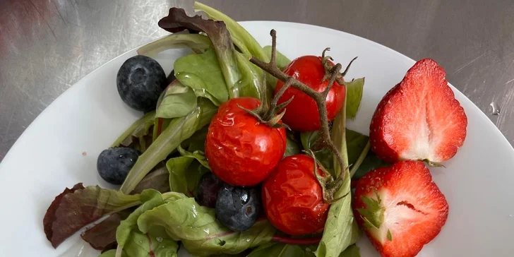 Vouchery až na 500 Kč na vše v kavárně Hangár café v Mladé Boleslavi