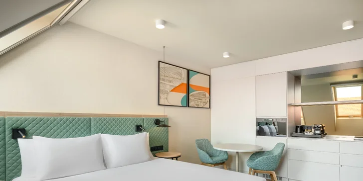 Čtyřhvězdičkový hotel v centru Debrecínu: polopenze i drink ve Sky Baru s panoramatickým výhledem