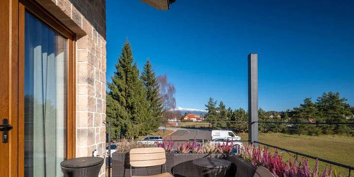 Stylové apartmány na Liptově: strava, výhled na hory i wellness v hobitích domečcích