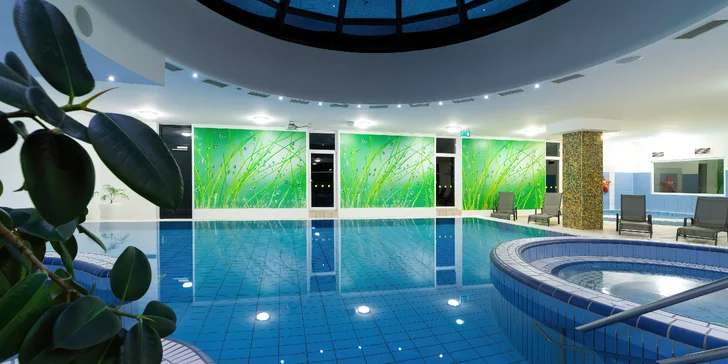 Neobmedzený relax v liečivej vode v Maďarsku: Termálne bazény a dve deti do 5,99 rokov zadarmo