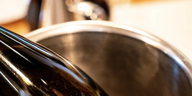 Hodina bowlingu v Šantovce až pro 6 hráčů a k tomu pizza nebo prosecco