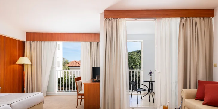 Relax na ostrově Korčula: 4* hotel se stravou, neomezeným wellness i večerním a dětským programem