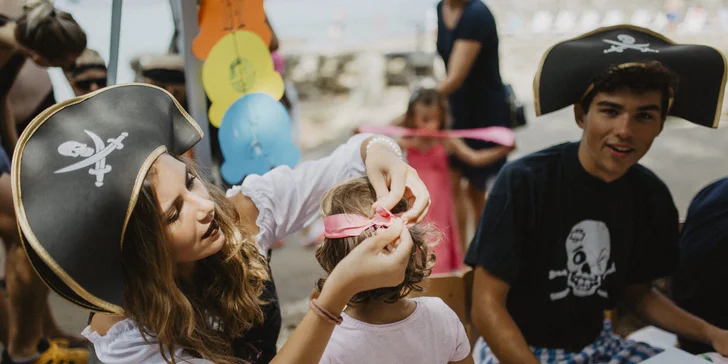 Relax na ostrově Korčula: 4* hotel se stravou, neomezeným wellness i večerním a dětským programem