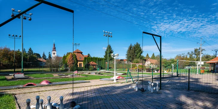 Dovolená na ranči v Novém Tekově: Koně, polopenze, bowling i wellness