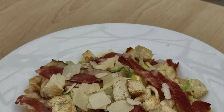 Voucher do restaurace Vinný dvůr v centru Mělníka, 500–1500 Kč