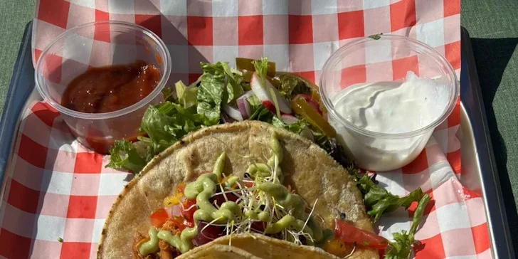 Mexický street food: tacos, quesadillas, nebo burritos a nebeský dezert churros