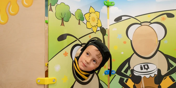 Zabavte své ratolesti: vstup do iQPARKu pro dospělé a děti a plyšový RobiQ k tomu