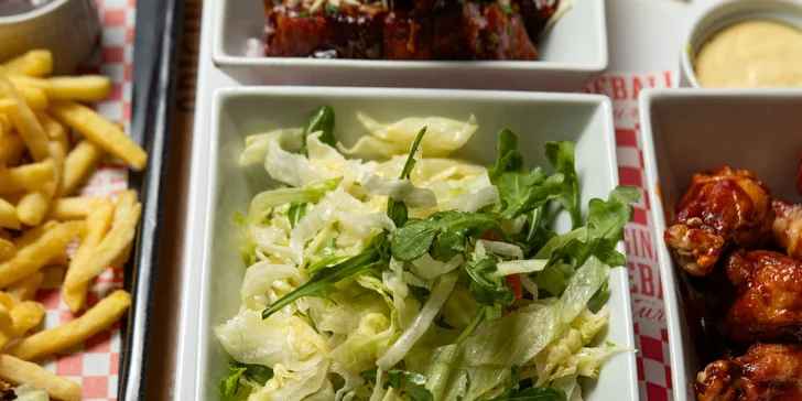 Ochutnejte Ameriku: menu pro 2 osoby s mini burgery, žebry i křídly