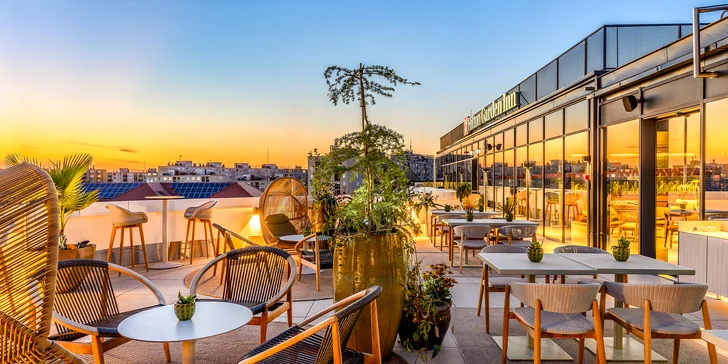 Čtyřhvězdičkový hotel v centru Debrecínu: polopenze i drink ve Sky Baru s panoramatickým výhledem