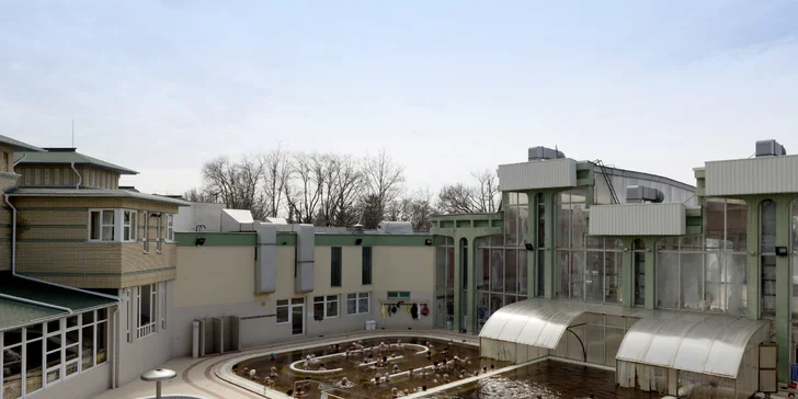 Čtyřhvězdičkový hotel v centru Debrecínu: polopenze i drink ve Sky Baru s panoramatickým výhledem