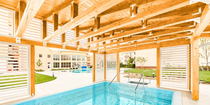 Rodinný pobyt v maďarském Hévízu: wellness, léčivá voda, polopenze a 2 děti do 4,99 let zdarma