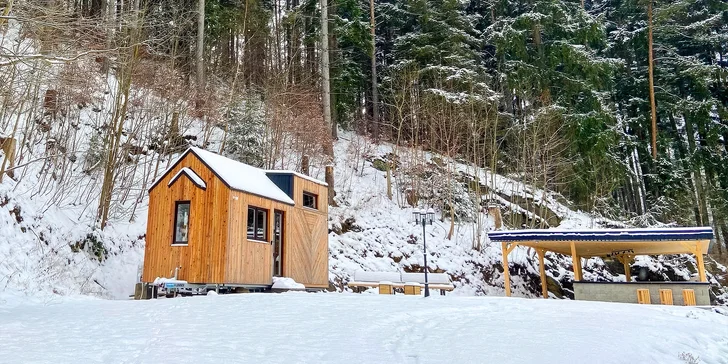 Relax ve Svojanově: tiny house Malý gurmán, vč. finské sauny a možnosti snídaně