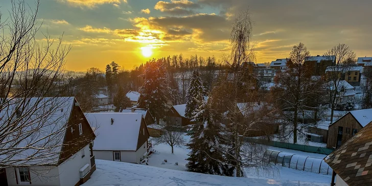 Chaty v Čisté v Krkonoších až pro 8 osob: sjezdovky, výlety a v létě bazén