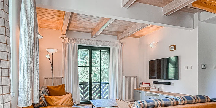 Chaty v Čisté v Krkonoších až pro 8 osob: sjezdovky, výlety a v létě bazén