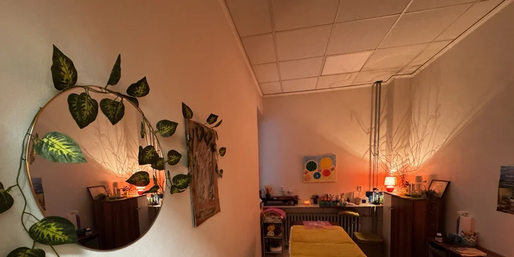 Masáž zad nebo celotělová, reflexní terapie nohou i lávové kameny