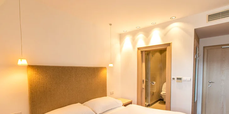 Romantika v Žilině se sektem, polopenzí a neomezeným vstupem do wellness pro dva