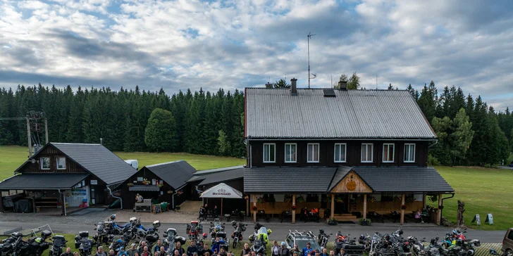 Motokeška: motorkářská hra plná výzev a hodnotných cen, trasy o délce až 250 km