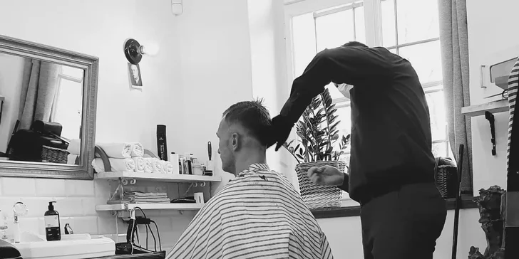 Pánské holičství: úprava vousů, holení i střih vlasů, 30 až 60 minut