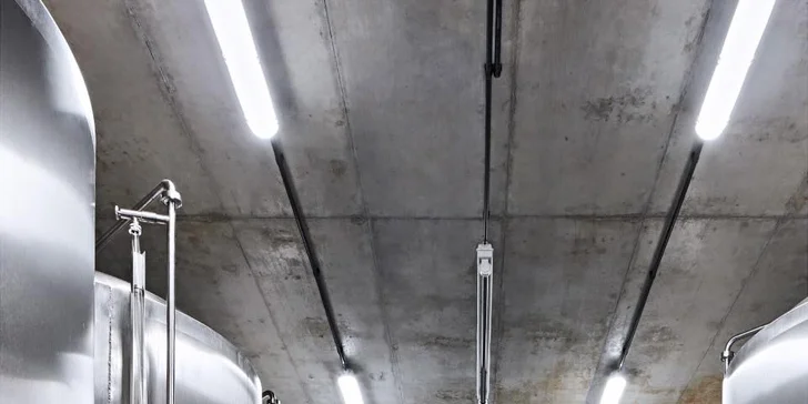 Na den sládkem v minipivovaru: vč. degustace a oběda, pro 1 či 2 os.