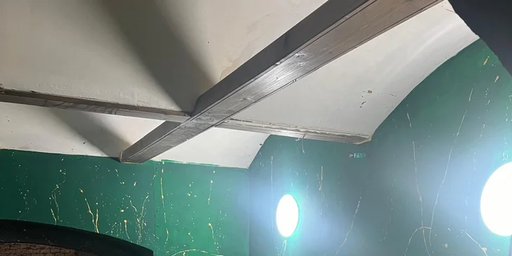 Vodní dýmka a k ní otevřený voucher na drinky v hodnotě 250–900 Kč