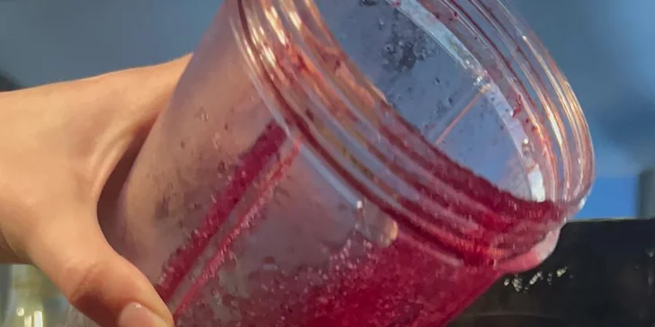 Vodní dýmka a k ní otevřený voucher na drinky v hodnotě 250–900 Kč