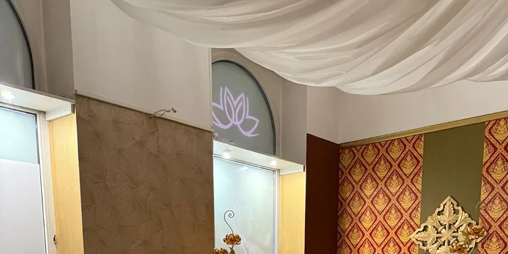 Romantika při thajské olejové masáži: 60minutová péče pro 2 osoby