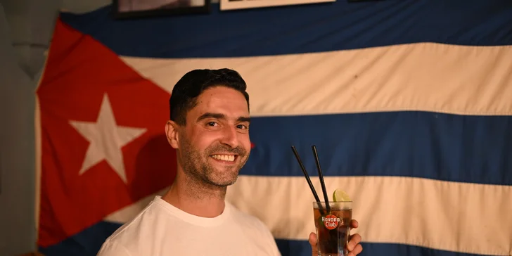 Kurz salsy s kubánským lektorem Leandrem Jiménezem pro začátečníky i pokročilé