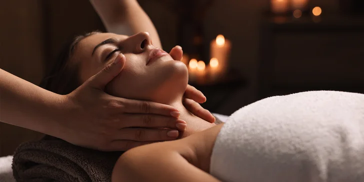 Masážní terapie pro vaši úlevu: proti migréně, rituál Crown Therapy, baňkování a masáž zad