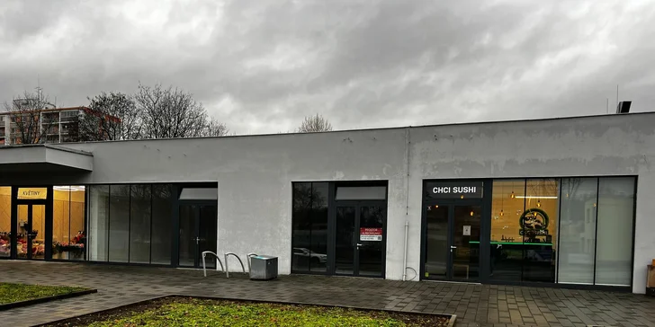 Sushi s sebou: otevřený voucher do bistra v Polabinách na 300, 500 nebo 1000 Kč