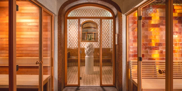 Romantický wellness pobyt v historickém hotelu na severu Maďarska s polopenzí a masáží