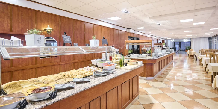 Crikvenica: pobyt ve 4* hotelu se stravou, přímo u pláže