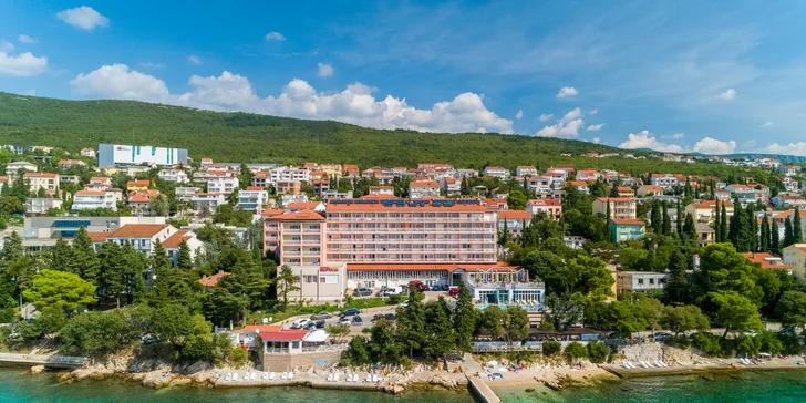 Crikvenica: pobyt ve 4* hotelu se stravou, přímo u pláže