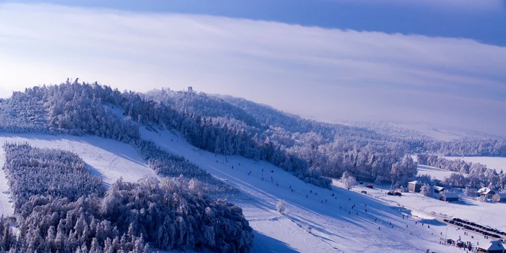 Polská Jura – skalní město, vinice a klid: krásný hotel s wellness, polopenze, sleva na skipas, 2 děti zdarma