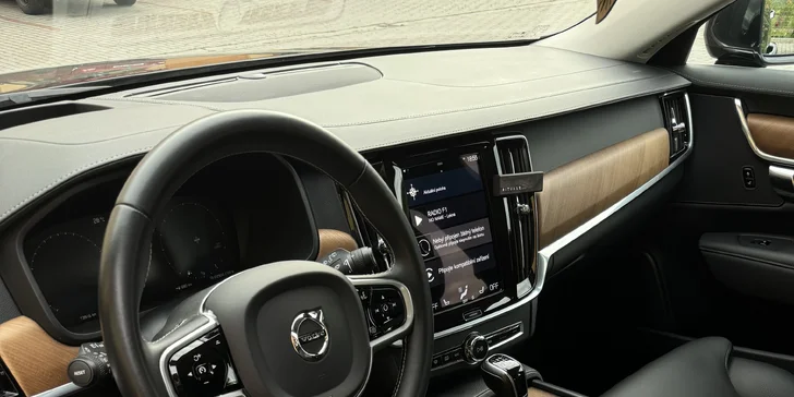 Čištění exteriéru a interiéru i vč. tepování: všechny velikosti aut