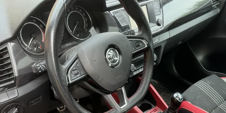 Čištění exteriéru a interiéru i vč. tepování: všechny velikosti aut