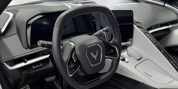 Čištění exteriéru a interiéru i vč. tepování: všechny velikosti aut