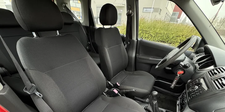 Čištění exteriéru a interiéru i vč. tepování: všechny velikosti aut