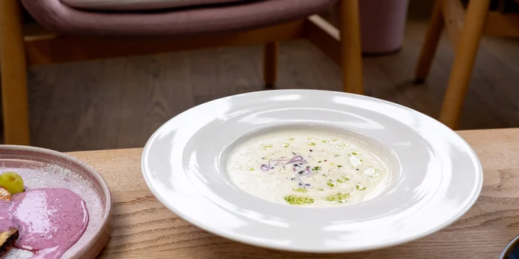 Luxusní 7chodové menu i vinné párování ve zrekonstruované secesní Ville Rosenaw