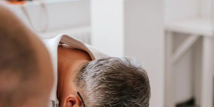 Workshop výroby hodinek TimeWood pro 1 nebo 2 osoby v Praze či Ostravě