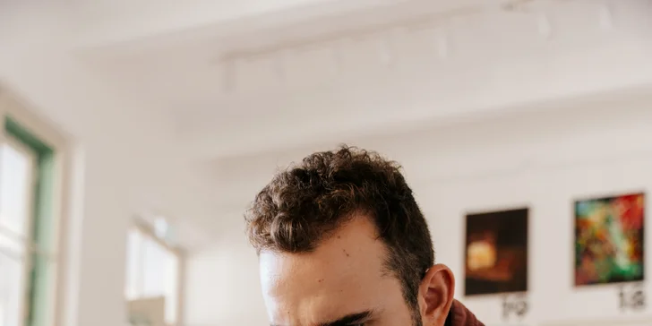 Workshop výroby hodinek TimeWood pro 1 nebo 2 osoby v Praze či Ostravě