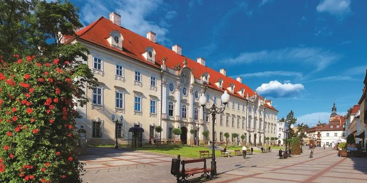 Dovolená v lázeňském městě Jelení Hora: snídaně i vstup do bazénu a sauny