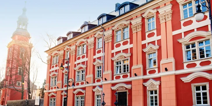 Dovolená v lázeňském městě Jelení Hora: snídaně i vstup do bazénu a sauny